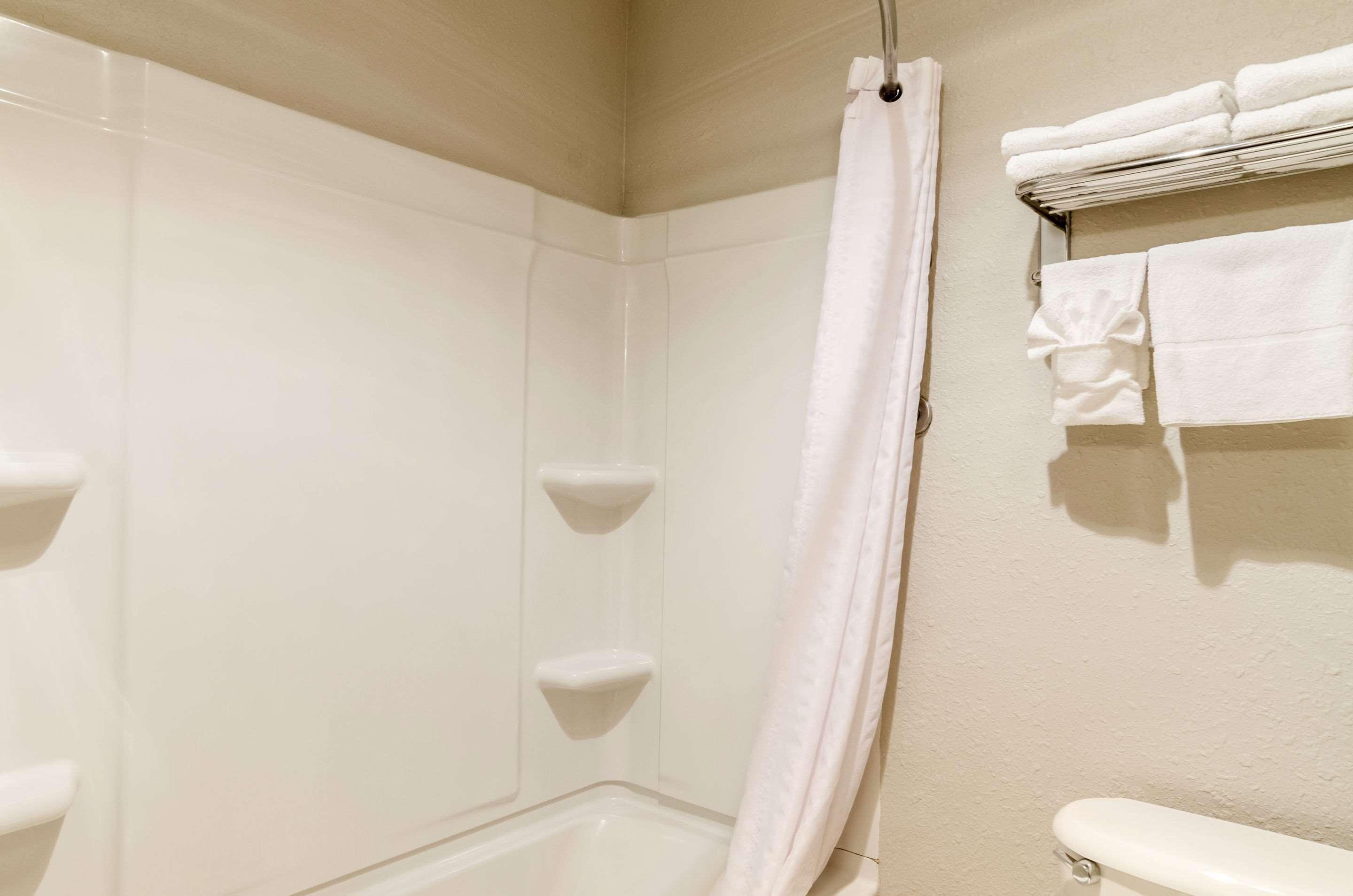 Rodeway Inn Ainsworth Bagian luar foto